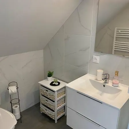 Esprit Violet - Joli Salengro - Sauna & Sport Club